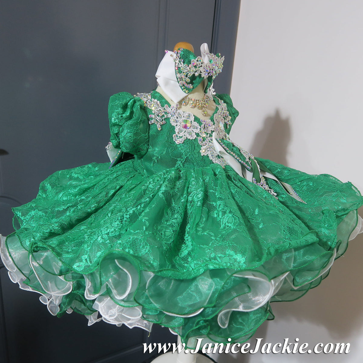 White and online green dress design